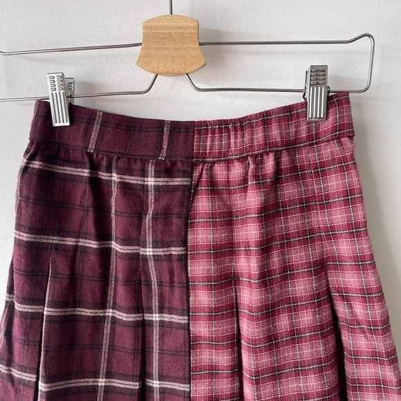 Hollister Colorblock Plaid Mini Skirt - Picture 2 of 4